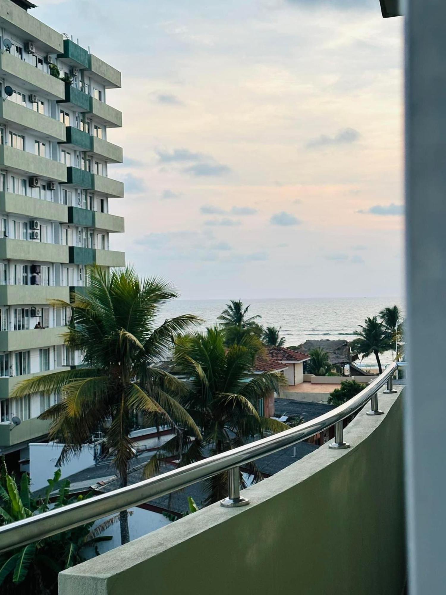 Green Tree Apartments Dehiwala-Mount Lavinia Εξωτερικό φωτογραφία